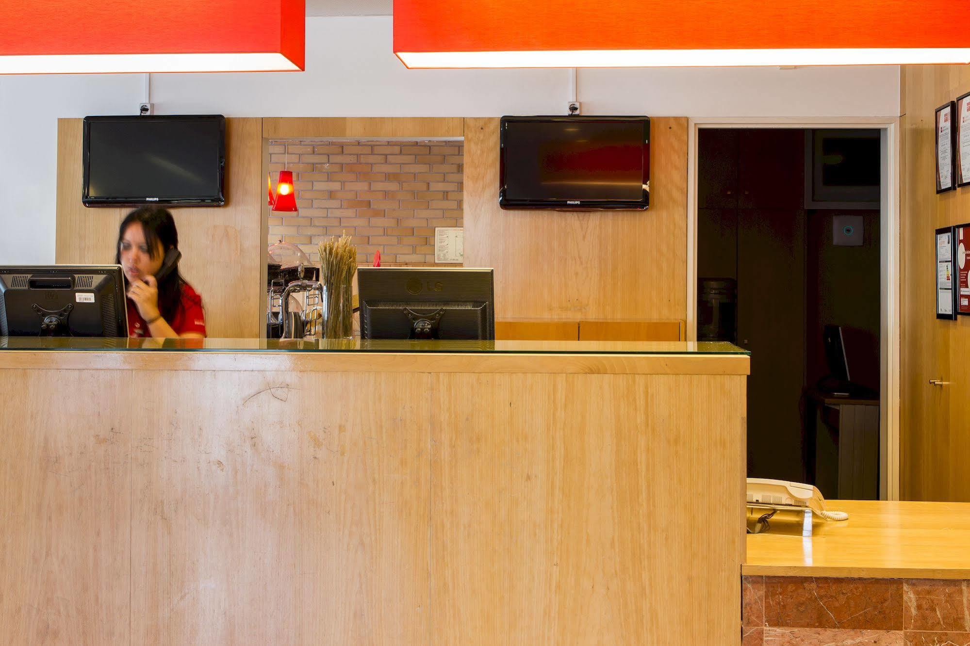 Hotel ibis Leiria Fatima Exterior foto
